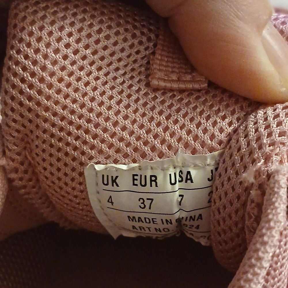 Balenciaga   - Picture 5 of 12